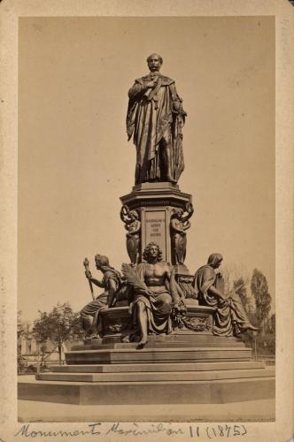 MUNICH. Monument Maximilian II (1875)